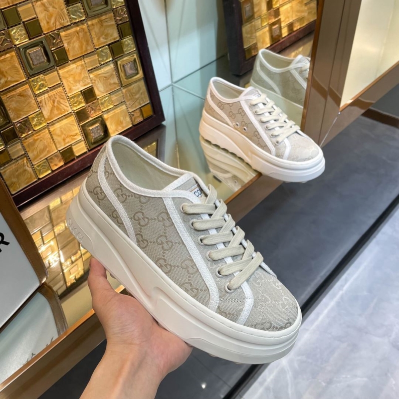 G*u*i casual shoes